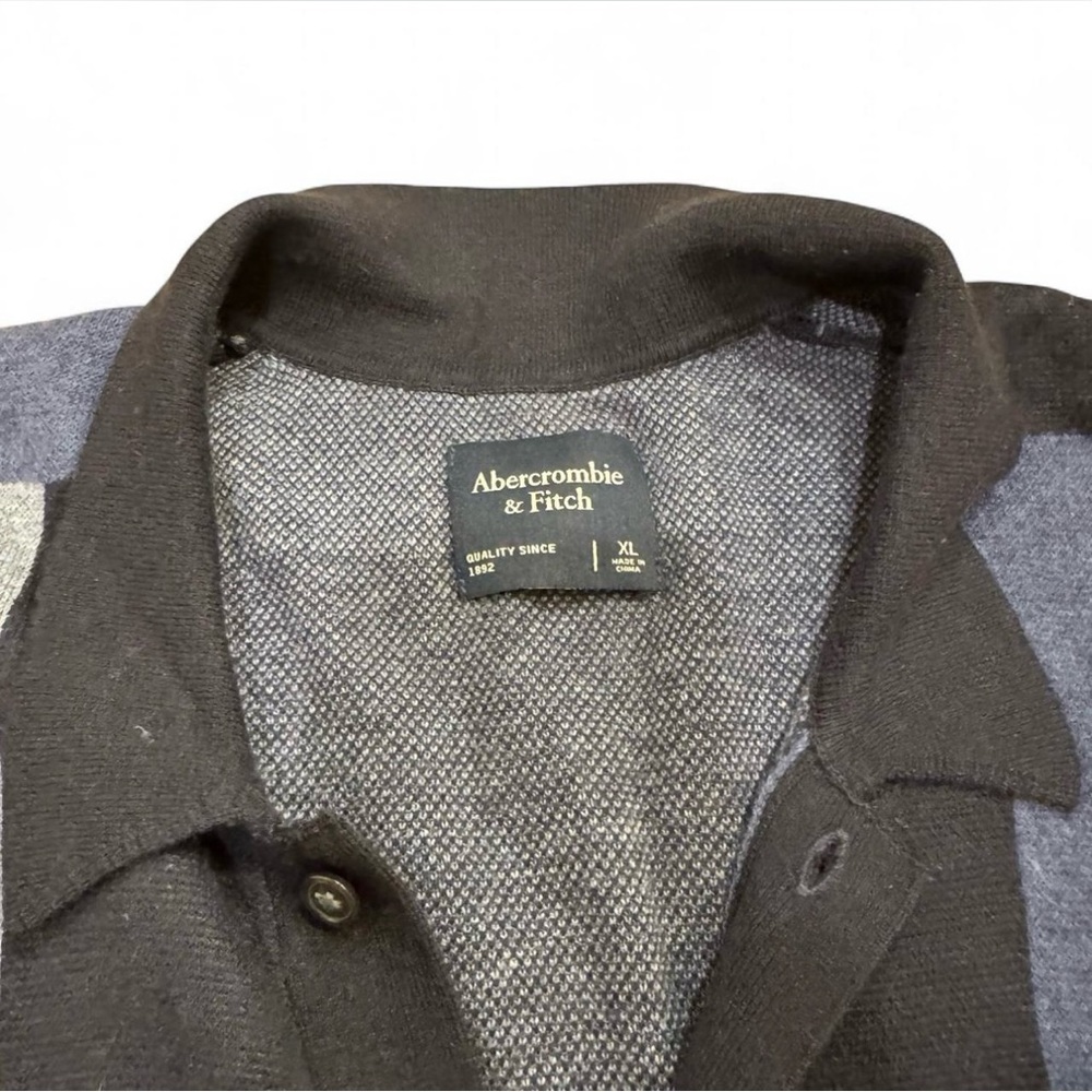 Abercrombie & Fitch blue and grey short sleeve button up men X-Large - Picture 3 of 5